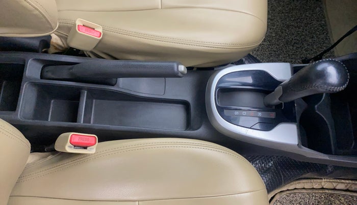 2017 Honda Jazz 1.2L I-VTEC V AT, Petrol, Automatic, 57,503 km, Gear Lever