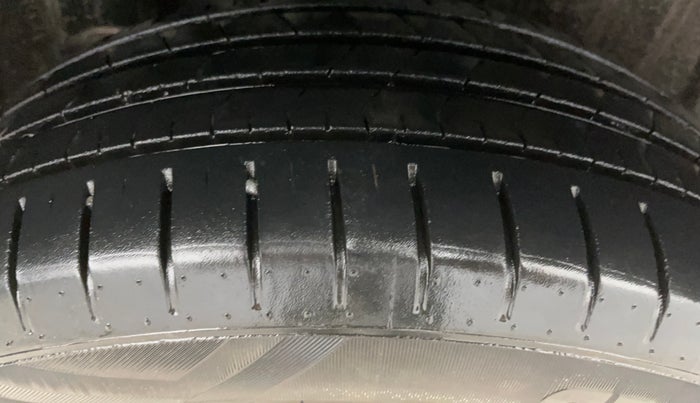 2022 Maruti Baleno ALPHA PETROL 1.2, Petrol, Manual, 11,127 km, Right Rear Tyre Tread