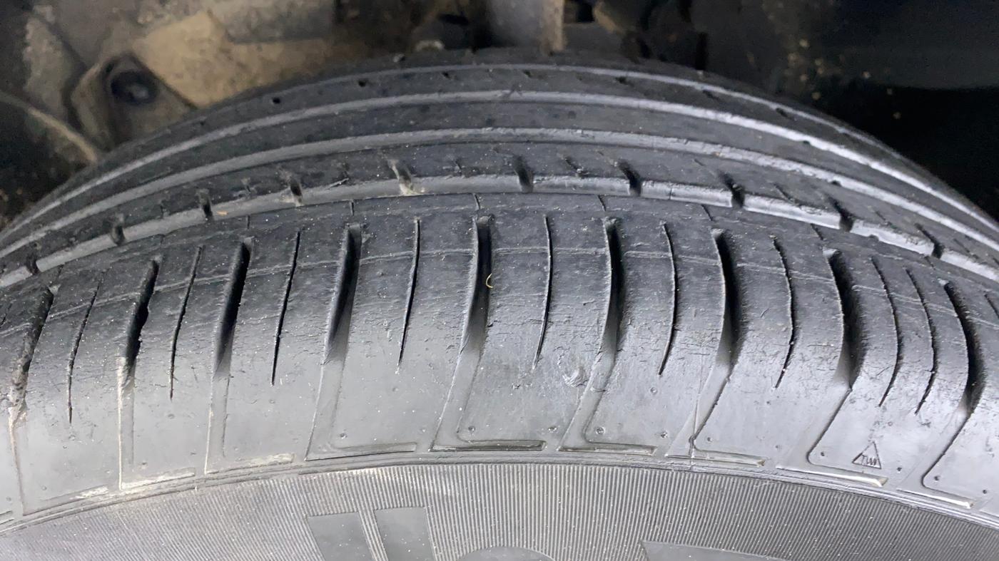 2019 Renault Duster RXS 106 PS MT, Petrol, Manual, 47,944 km, Left Front Tyre Tread