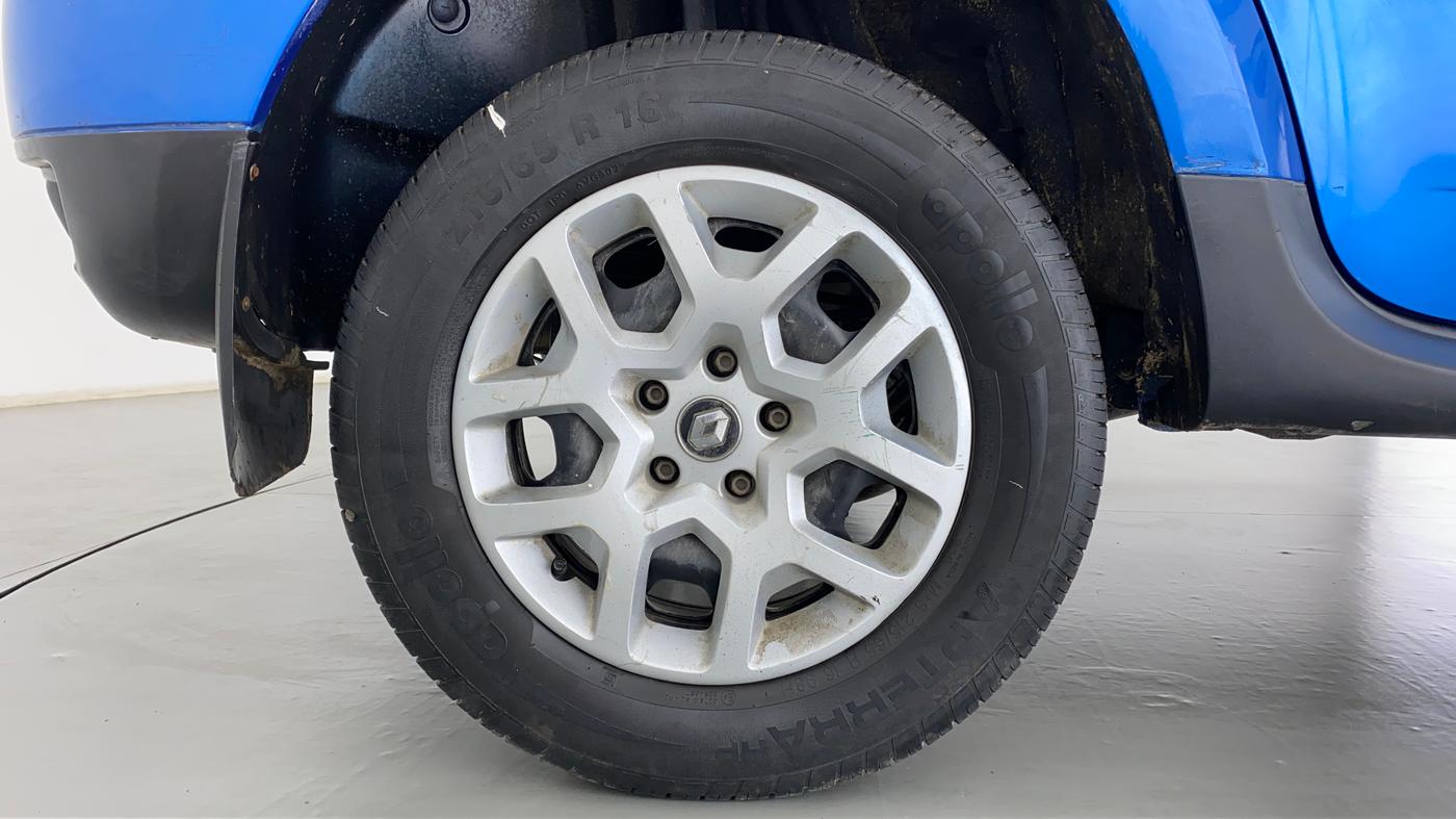 2019 Renault Duster RXS 106 PS MT, Petrol, Manual, 47,944 km, Right Rear Wheel