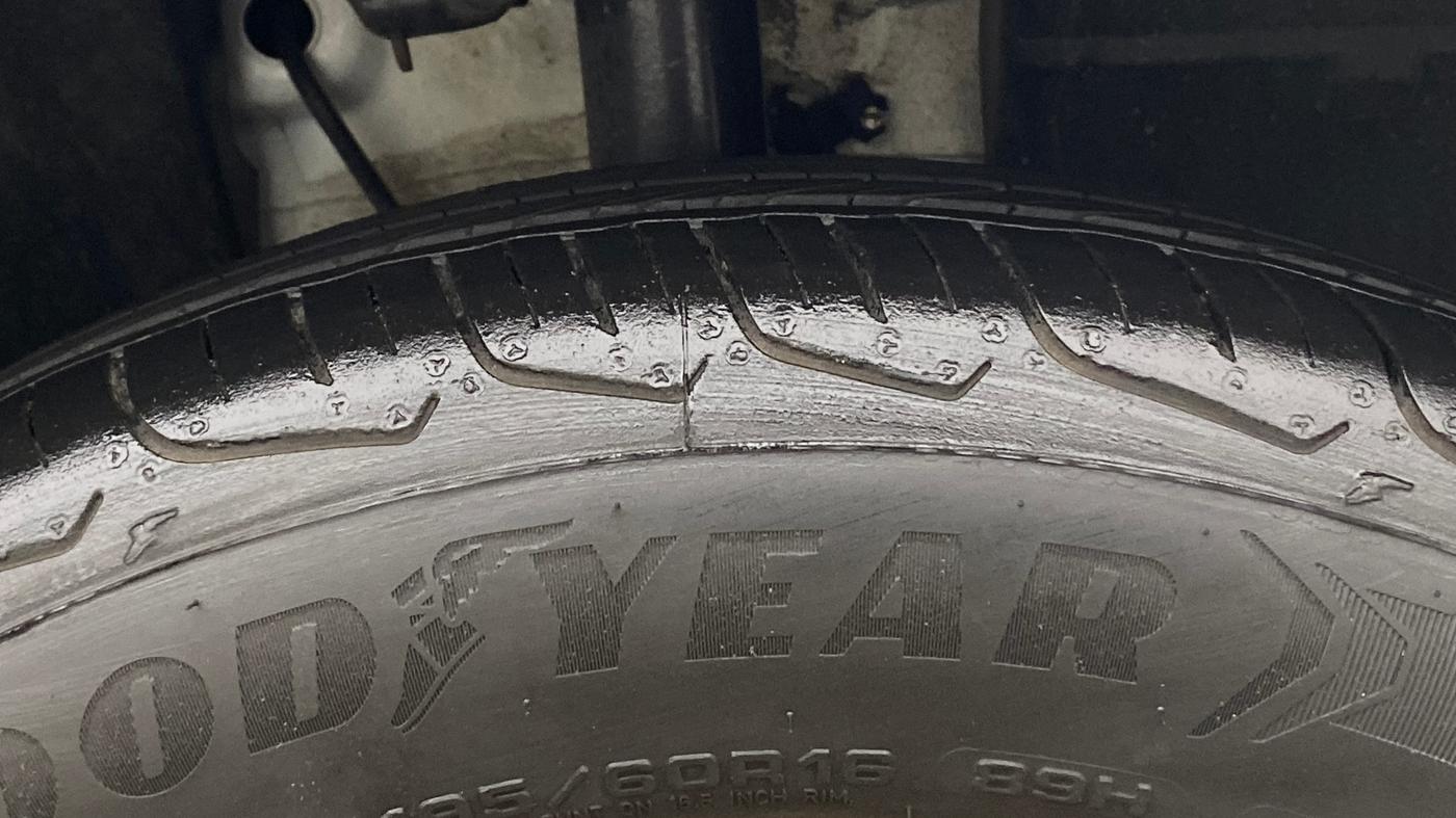 2025 Tata PUNCH Creative Plus, Petrol, Manual, 7,358 km, Right Front Tyre Tread