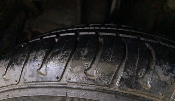 2018 Tata Tiago XZ PETROL, Petrol, Manual, 12,862 km, Right Rear Tyre Tread