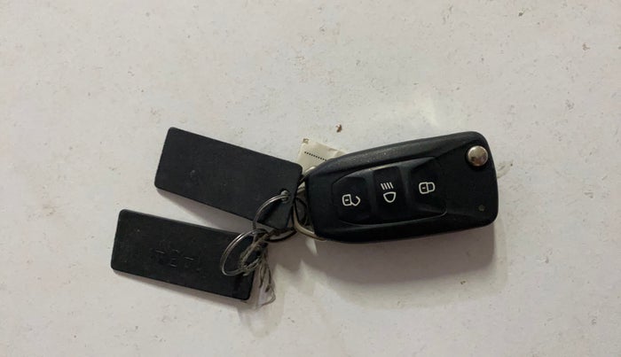 2018 Tata Tiago XZ PETROL, Petrol, Manual, 12,862 km, Key Close Up
