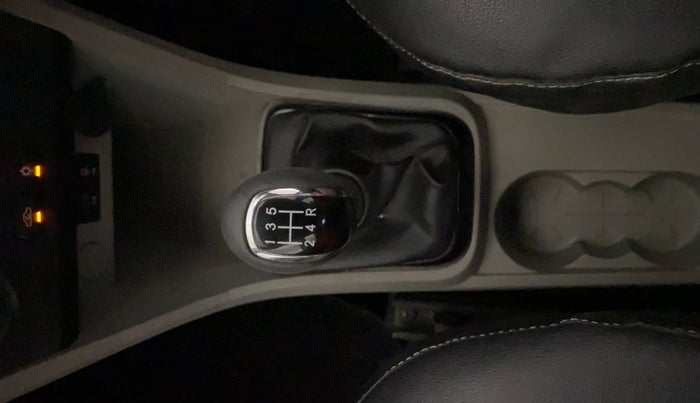 2018 Tata Tiago XZ PETROL, Petrol, Manual, 12,862 km, Gear Lever