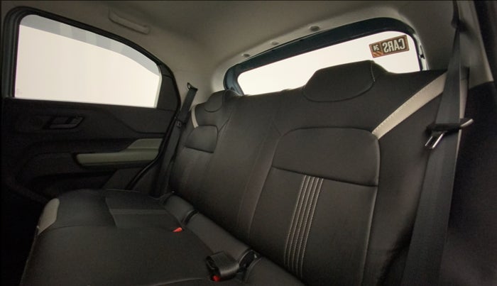 2022 Tata PUNCH ADVENTURE RHYTHM PACK MT, Petrol, Manual, 14,372 km, Right Side Rear Door Cabin