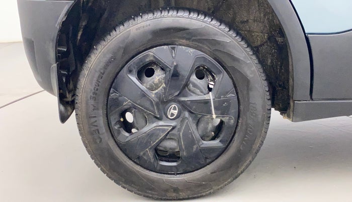 2022 Tata PUNCH ADVENTURE RHYTHM PACK MT, Petrol, Manual, 14,372 km, Right Rear Wheel