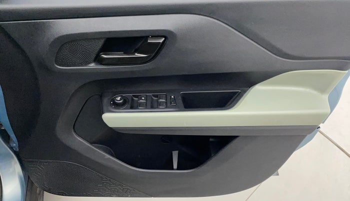 2022 Tata PUNCH ADVENTURE RHYTHM PACK MT, Petrol, Manual, 14,372 km, Driver Side Door Panels Control
