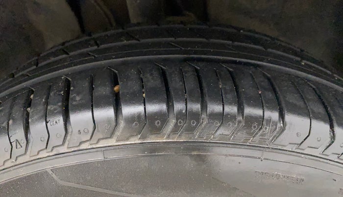 2022 Tata PUNCH ADVENTURE RHYTHM PACK MT, Petrol, Manual, 14,372 km, Right Front Tyre Tread