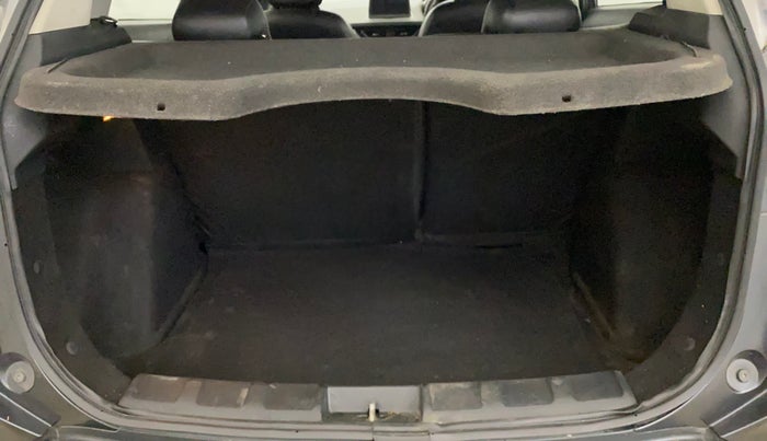 2018 Tata NEXON XZ PLUS PETROL, Petrol, Manual, 1,37,419 km, Boot Inside