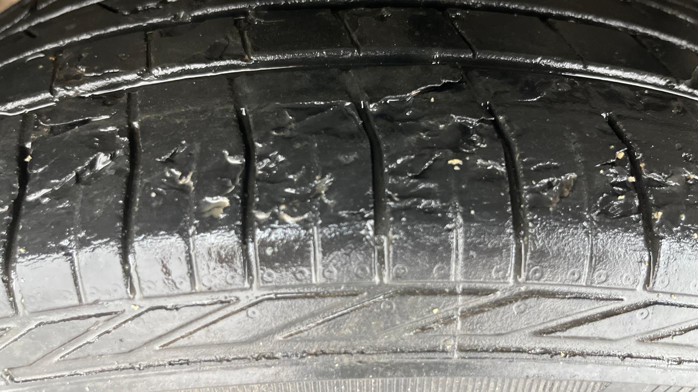 2020 Tata NEXON XZ PLUS PETROL, Petrol, Manual, 39,721 km, Left Front Tyre Tread