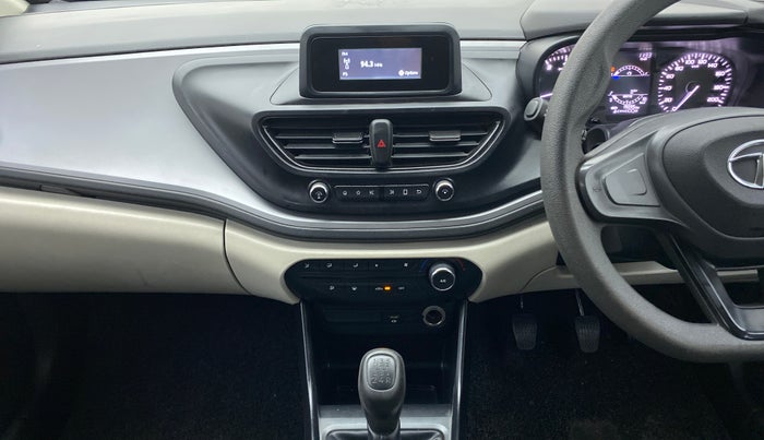 2021 Tata ALTROZ XE+ 1.2 RTN, Petrol, Manual, 19,077 km, Air Conditioner