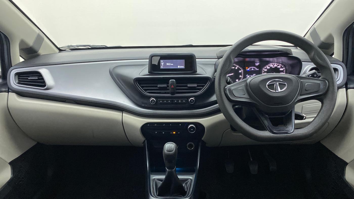2021 Tata ALTROZ XE+ 1.2 RTN, Petrol, Manual, 19,077 km, Dashboard