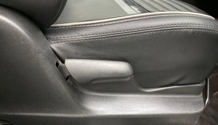 2021 Maruti Vitara Brezza VXI, Petrol, Manual, 11,958 km, Driver Side Adjustment Panel