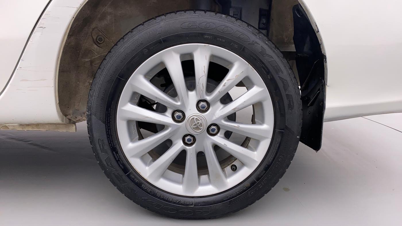 2016 Toyota Etios VX D, Diesel, Manual, 69,750 km, Left Rear Wheel