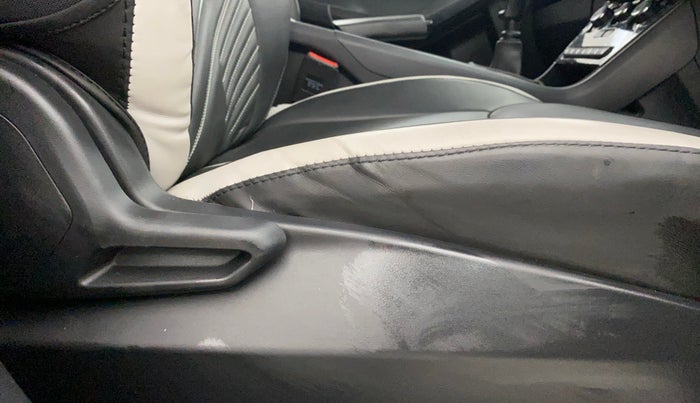 2024 Tata NEXON Smart Plus 1.2 iCNG, CNG, Manual, 12,784 km, Driver Side Adjustment Panel