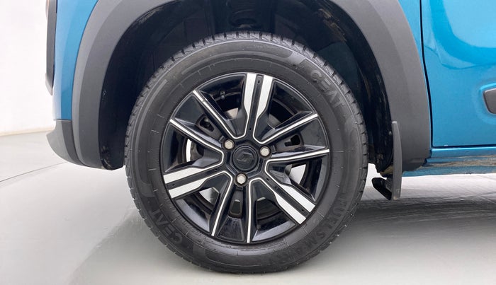 2022 Renault Kwid CLIMBER AMT 1.0, Petrol, Automatic, 5,514 km, Left Front Wheel