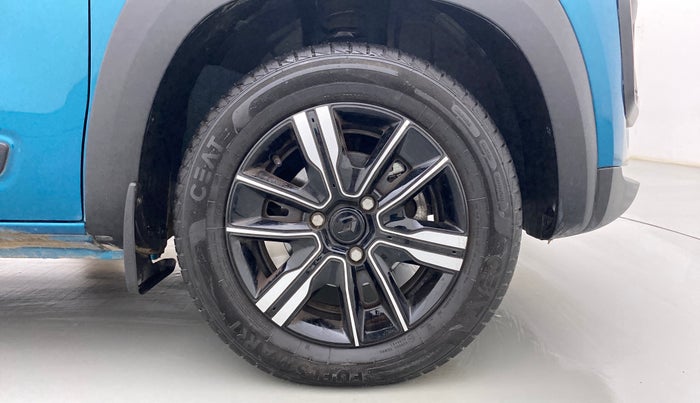 2022 Renault Kwid CLIMBER AMT 1.0, Petrol, Automatic, 5,514 km, Right Front Wheel
