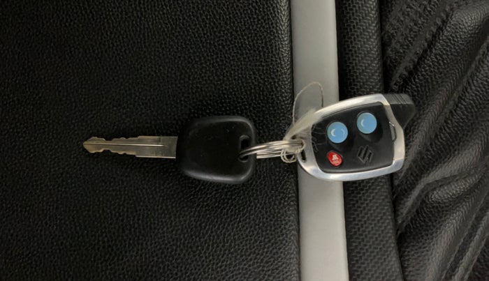 2021 Maruti Swift LXI, Petrol, Manual, 50,655 km, Key Close Up