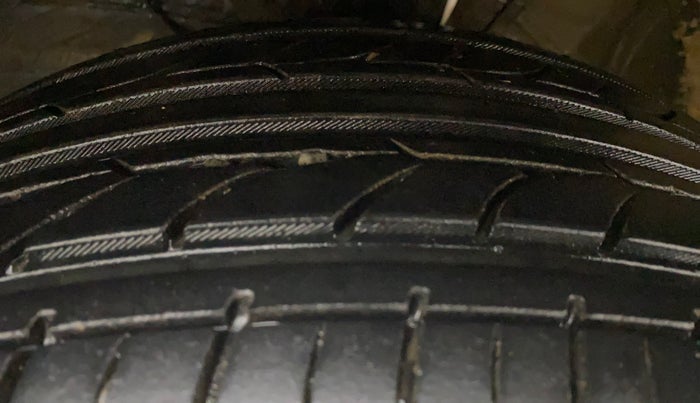 2019 Toyota Glanza G ISG, Petrol, Manual, 65,059 km, Left Front Tyre Tread