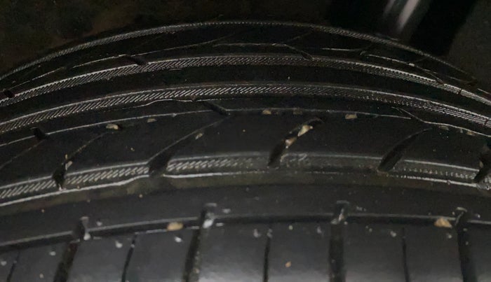 2019 Toyota Glanza G ISG, Petrol, Manual, 65,059 km, Left Rear Tyre Tread