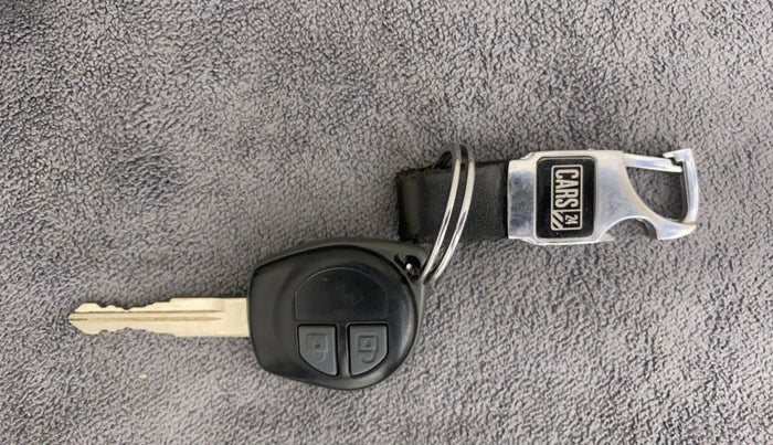 2012 Maruti Swift VXI, Petrol, Manual, 34,633 km, Key Close Up