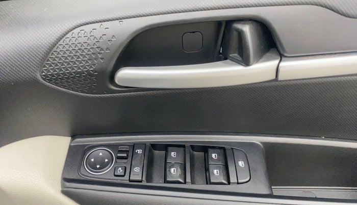 2022 KIA SONET HTX 1.5 AT, Diesel, Automatic, 29,856 km, Driver Side Door Panels Control