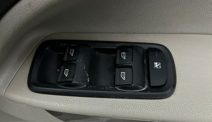 2015 Ford Ecosport TITANIUM 1.5L PETROL, Petrol, Manual, 81,700 km, Driver Side Door Panels Control