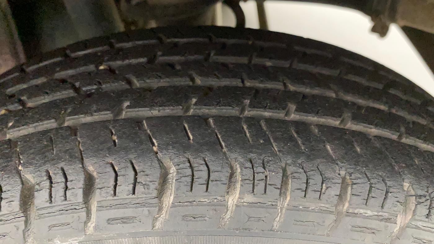 2010 Maruti Alto K10 VXI, Petrol, Manual, 63,129 km, Left Rear Tyre Tread