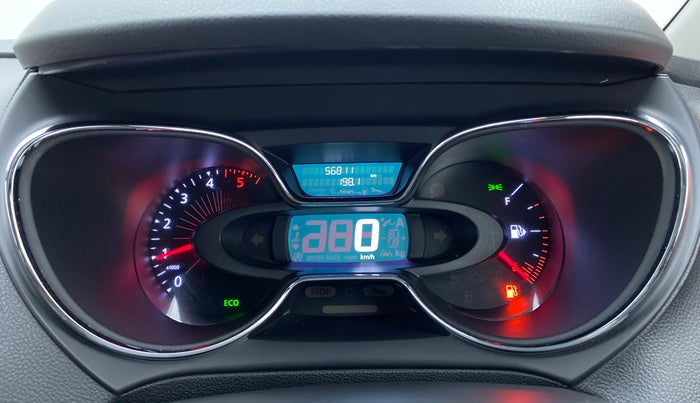 2018 Renault Captur RXT Diesel Dual Tone, Diesel, Manual, 56,810 km, Odometer Image