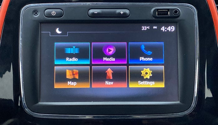 2018 Renault Captur RXT Diesel Dual Tone, Diesel, Manual, 56,810 km, Infotainment System