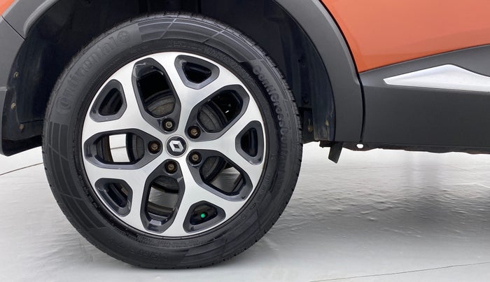 2018 Renault Captur RXT Diesel Dual Tone, Diesel, Manual, 56,810 km, Right Rear Wheel