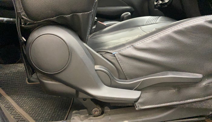 2019 Maruti Swift VDI AMT, Diesel, Automatic, 1,12,660 km, Driver Side Adjustment Panel