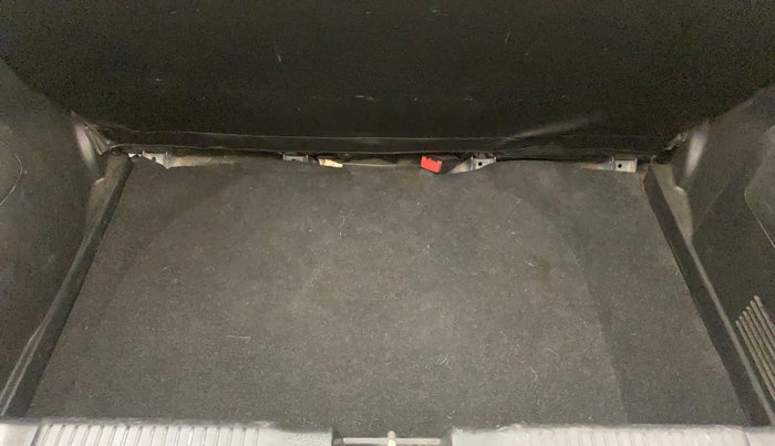 2019 Maruti Swift VDI AMT, Diesel, Automatic, 1,12,660 km, Boot Inside