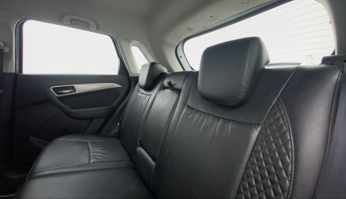 2017 Maruti Vitara Brezza ZDI, Diesel, Manual, 64,285 km, Right Side Rear Door Cabin