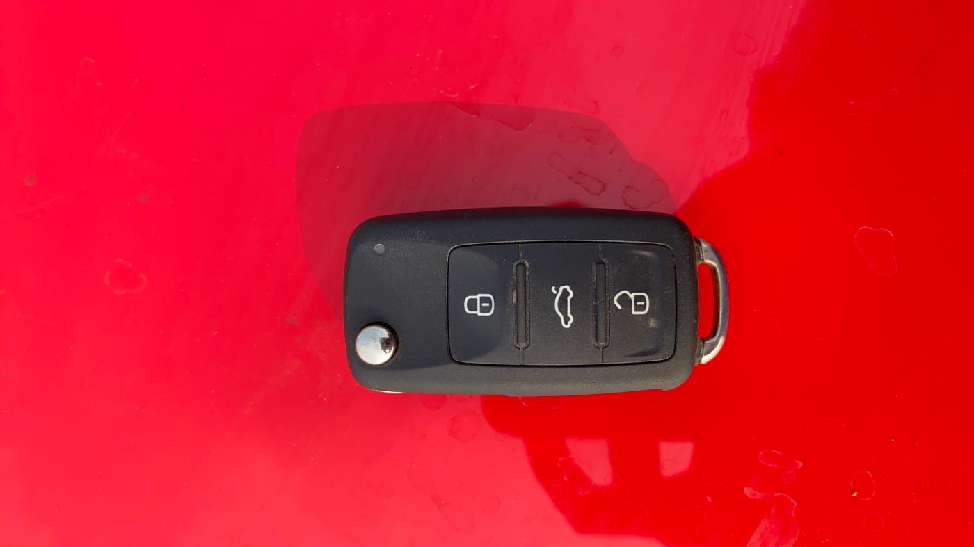 2020 Volkswagen Polo HIGHLINE PLUS 1.0L TSI, Petrol, Manual, 38,695 km, Key Close Up