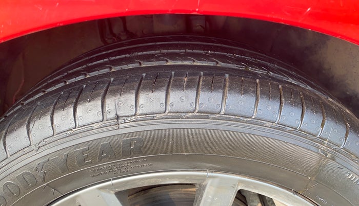 2020 Volkswagen Polo HIGHLINE PLUS 1.0L TSI, Petrol, Manual, 38,695 km, Right Front Tyre Tread
