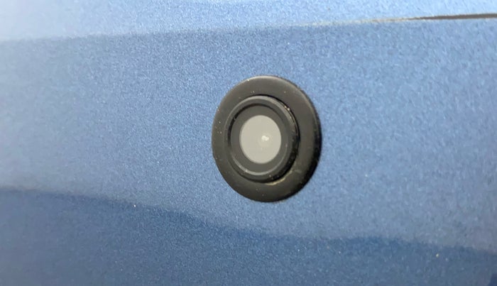 2016 Volkswagen Ameo HIGHLINE1.2L, Petrol, Manual, 50,541 km, Parking Camera