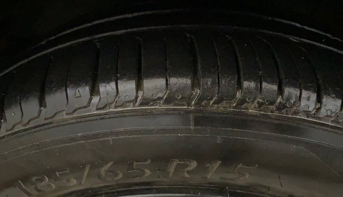 2019 Maruti XL6 ALPHA AT, Petrol, Automatic, 72,585 km, Left Front Tyre Tread