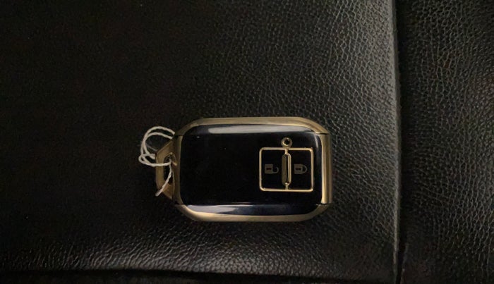 2019 Maruti XL6 ALPHA AT, Petrol, Automatic, 72,585 km, Key Close Up