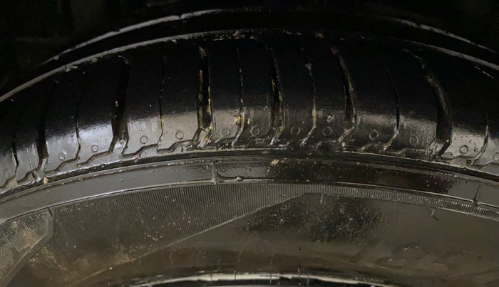 2019 Maruti XL6 ALPHA AT, Petrol, Automatic, 72,585 km, Right Rear Tyre Tread