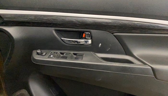 2019 Maruti XL6 ALPHA AT, Petrol, Automatic, 72,585 km, Driver Side Door Panels Control