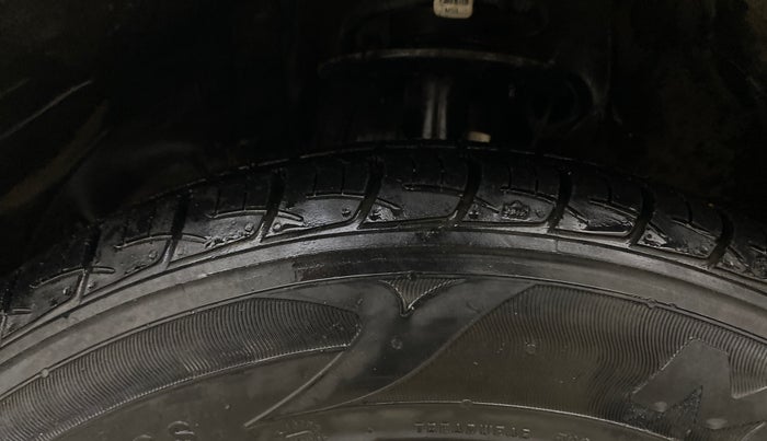 2019 Maruti Baleno DELTA PETROL 1.2, Petrol, Manual, 48,056 km, Left Front Tyre Tread