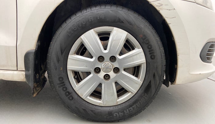 2012 Volkswagen Vento TRENDLINE PETROL, Petrol, Manual, 76,176 km, Right Front Wheel