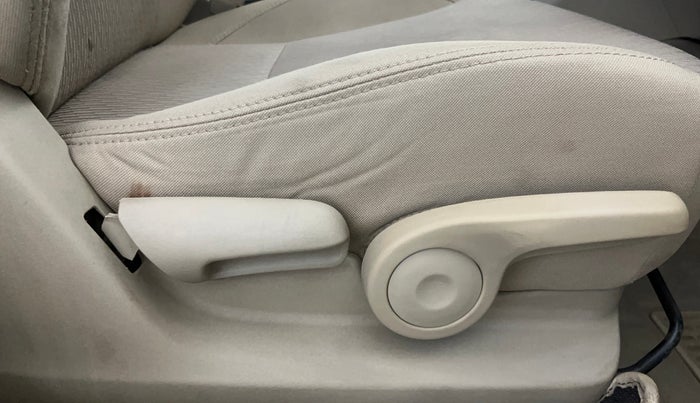 2021 Maruti Ciaz DELTA 1.5 SHVS MT PETROL, Petrol, Manual, 53,621 km, Driver Side Adjustment Panel