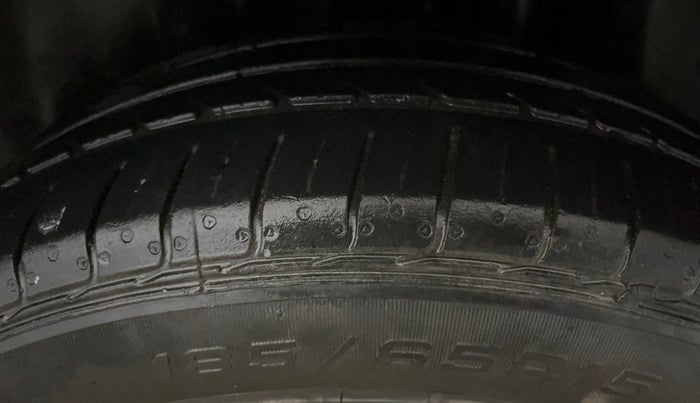 2021 Maruti Ciaz DELTA 1.5 SHVS MT PETROL, Petrol, Manual, 53,621 km, Left Rear Tyre Tread