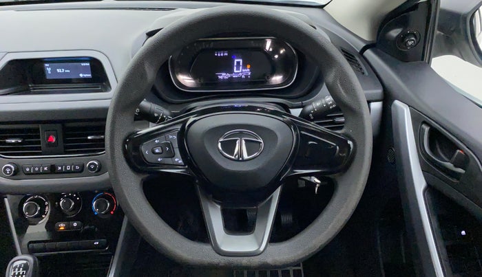 2022 Tata NEXON XM SUNROOF DIESEL, Diesel, Manual, 74,469 km, Steering Wheel Close Up