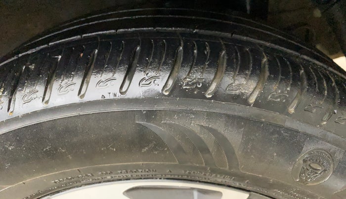 2022 KIA SONET HTX 1.0 IMT, Petrol, Manual, 35,032 km, Left Rear Tyre Tread