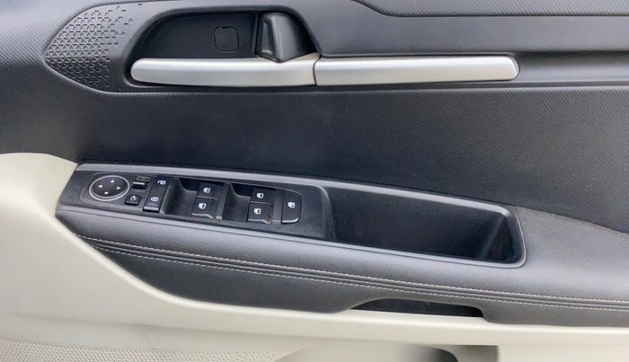 2022 KIA SONET HTX 1.0 IMT, Petrol, Manual, 35,032 km, Driver Side Door Panels Control