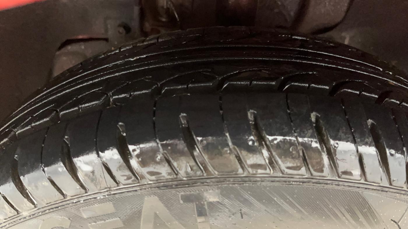 2018 Tata Tiago XZ PETROL, Petrol, Manual, 16,647 km, Left Front Tyre Tread