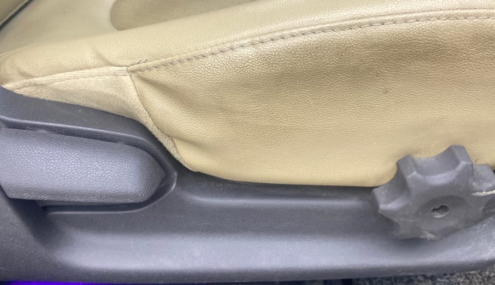 2014 Hyundai Verna FLUIDIC 1.6 CRDI SX OPT, Diesel, Manual, 51,472 km, Driver Side Adjustment Panel